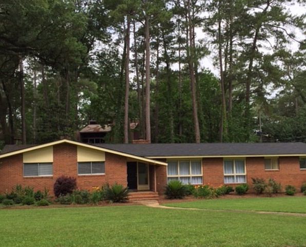 1st image of 2124 Pinecliff Dr