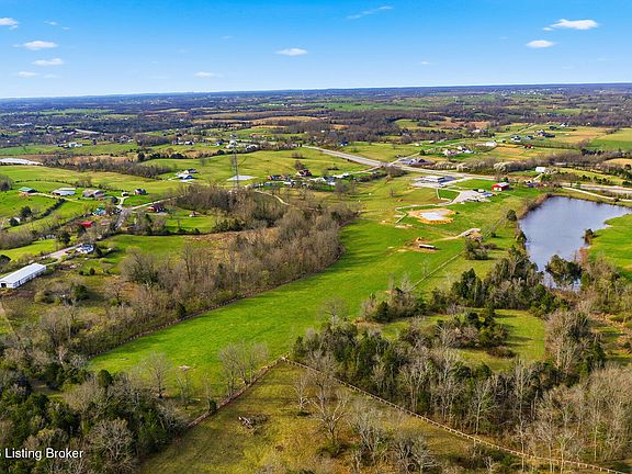 2nd image of 27 Clay Lick Rd