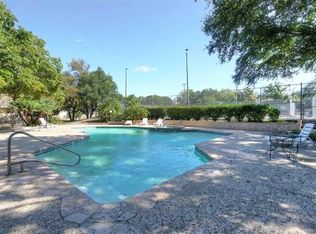 8421 Echo Creek Ln, San Antonio, TX 78240