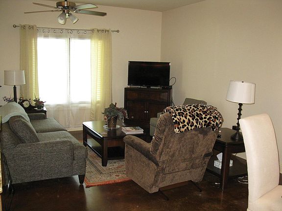 2nd image of 633 N 15th St #B