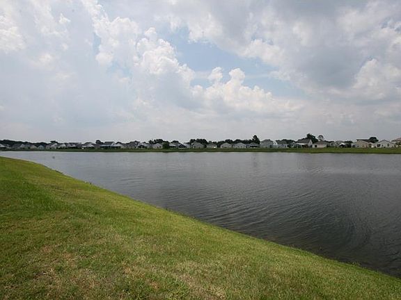 4th image of 11008 Lakeside Vista Dr
