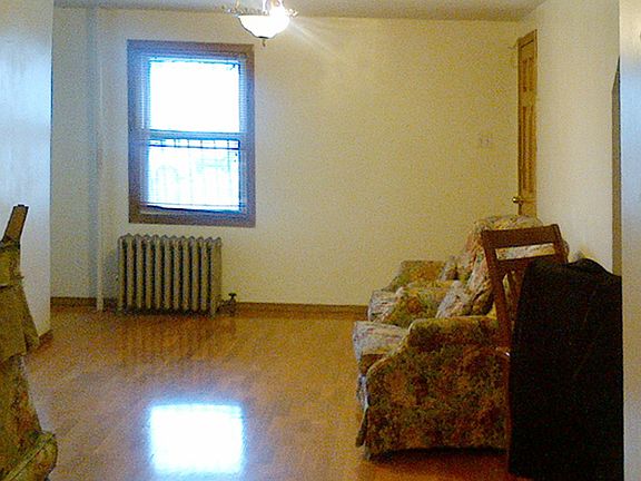 4th image of 203 Centre St #1