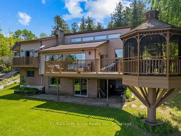 121 Ivy Dr, Georgian Bluffs, ON N0H 2T0
