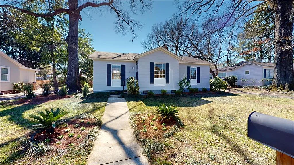2 bed, 1.0 bath, 1144 sqft, $1,850 — Photo 1
