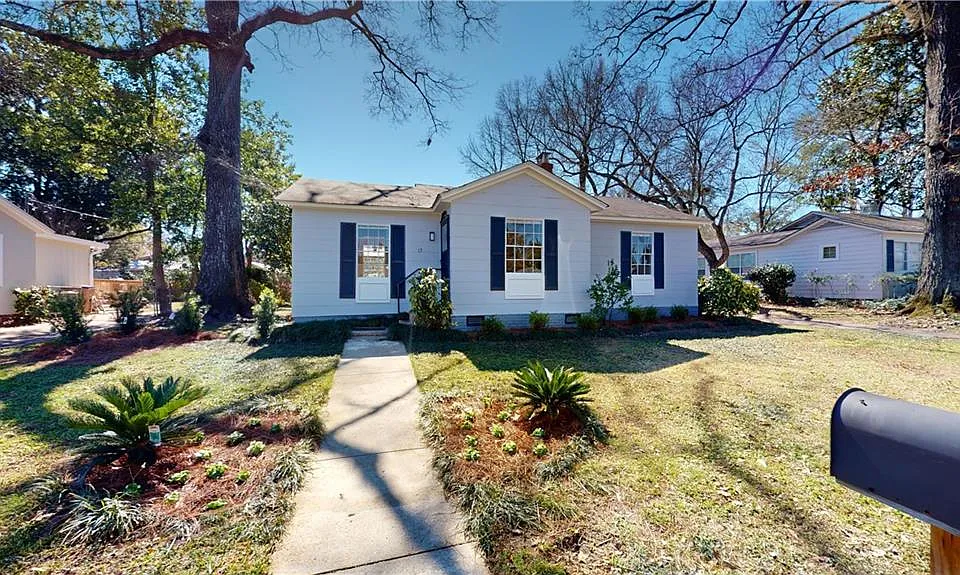 15 Princess Anne Rd