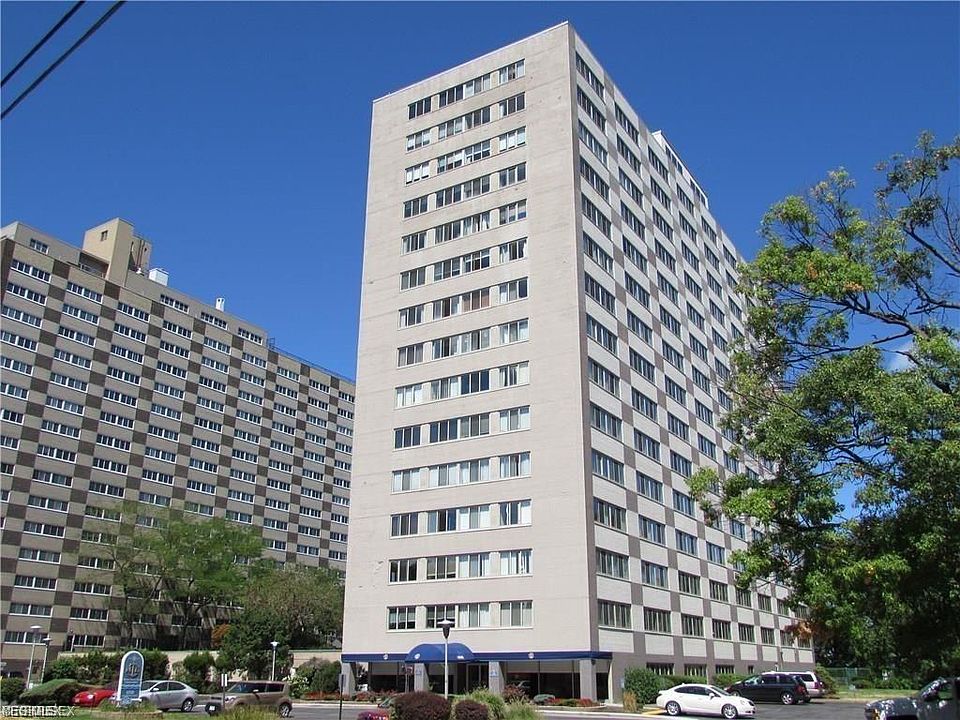 1st image of 12520 Edgewater Dr APT 901