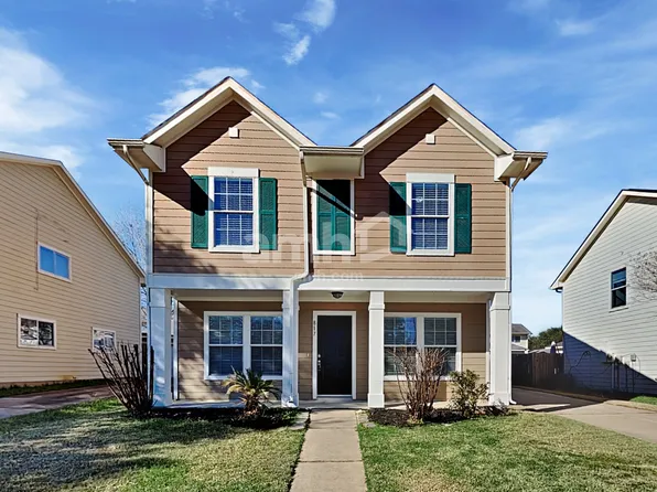 817 Lightningbug Ln, Conroe, TX 77301