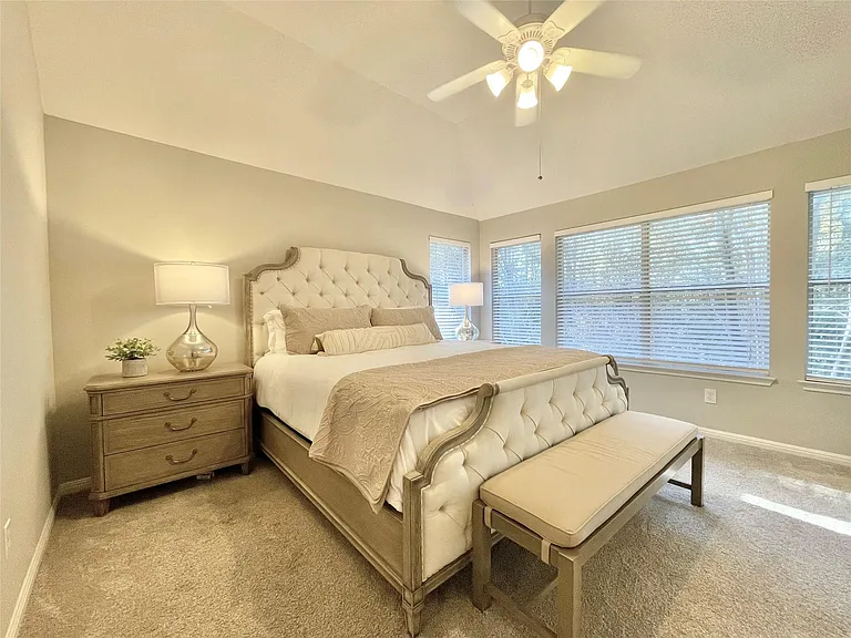 46 Flickering Sun Ct — Photo 31