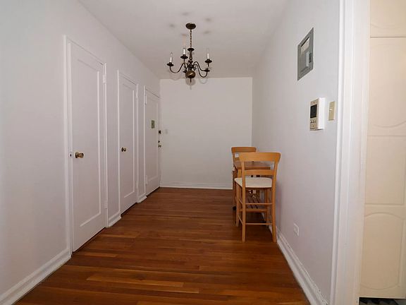 2nd image of 5621 Netherland Ave APT 3D