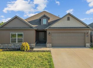 1111 Pebble Pass, Centerton, AR 72719