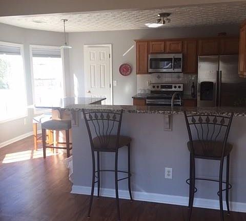 5th image of 277 Kiley Dr