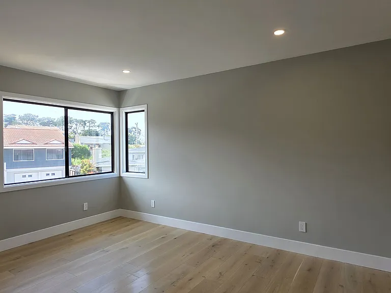 373 Avalon Dr — Photo 20