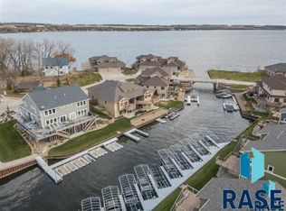 6013 Sunset Blvd, Madison, SD 57042