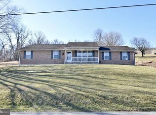 103 Powder Mill Hollow Rd, Boyertown, PA 19512