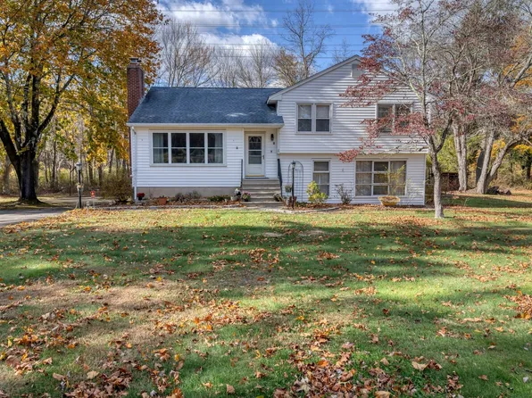 6 Brookside Drive, Woodbridge, CT 06525