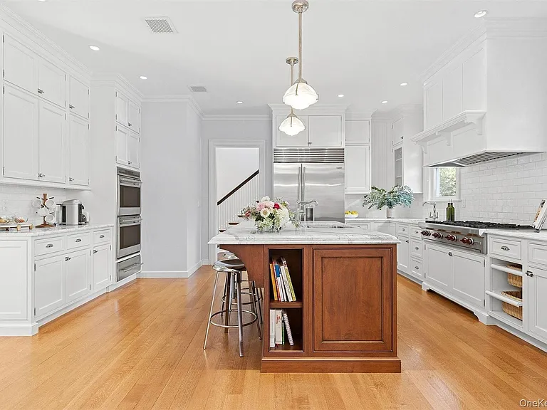 50 South Dr — Photo 11
