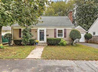 15 River Rd, Lincoln, RI 02865