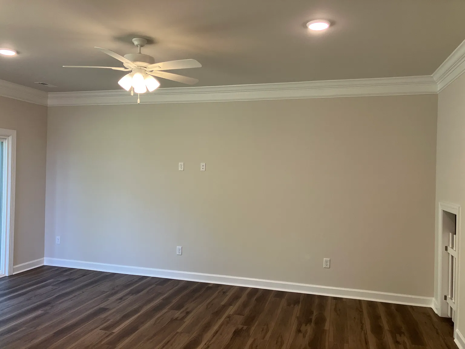 3 bed, 2.5 bath, 1520 sqft, $3,500 — Photo 4