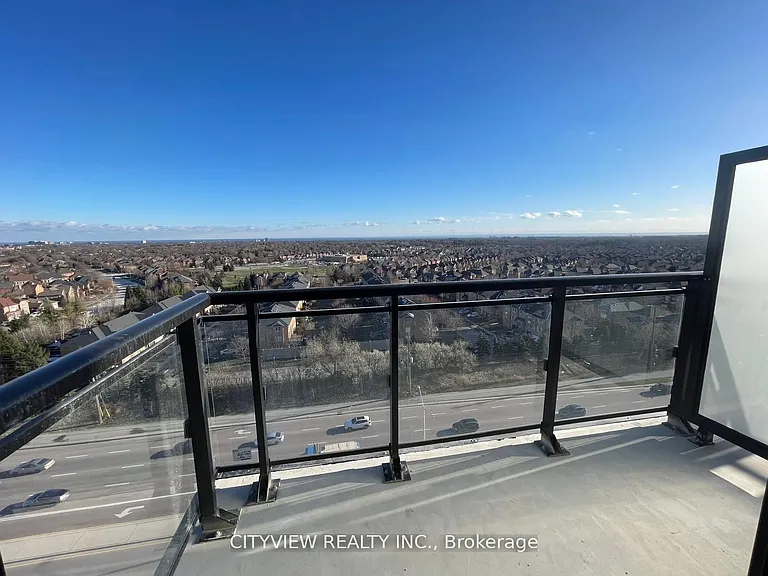 395 Dundas St W #Penthouse 10 — Photo 12