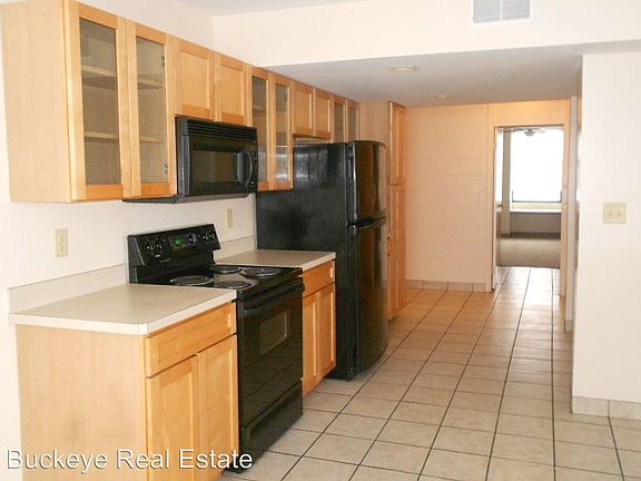 4th image of 33 E 17th Ave APT D