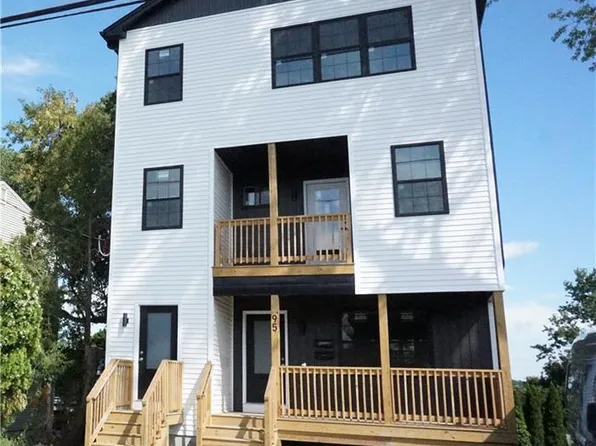 95 Sunset Ave, Providence, RI 02909