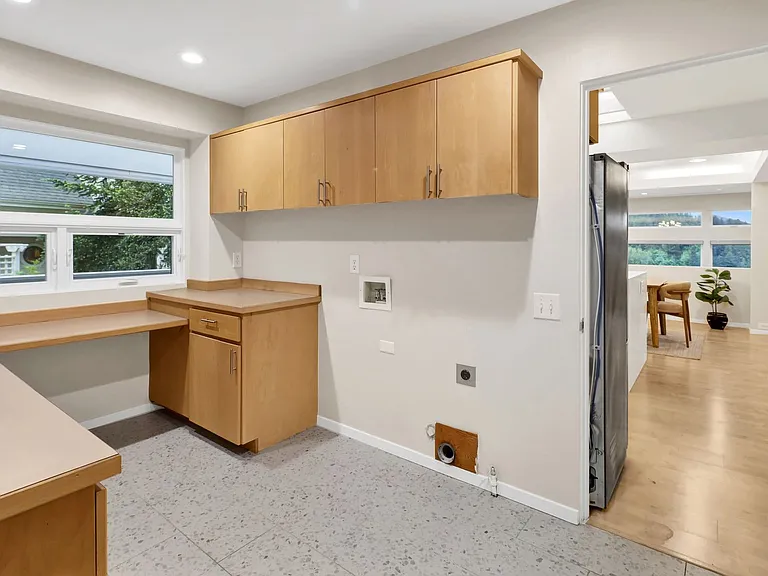 213 Sea Pines Ln — Photo 37