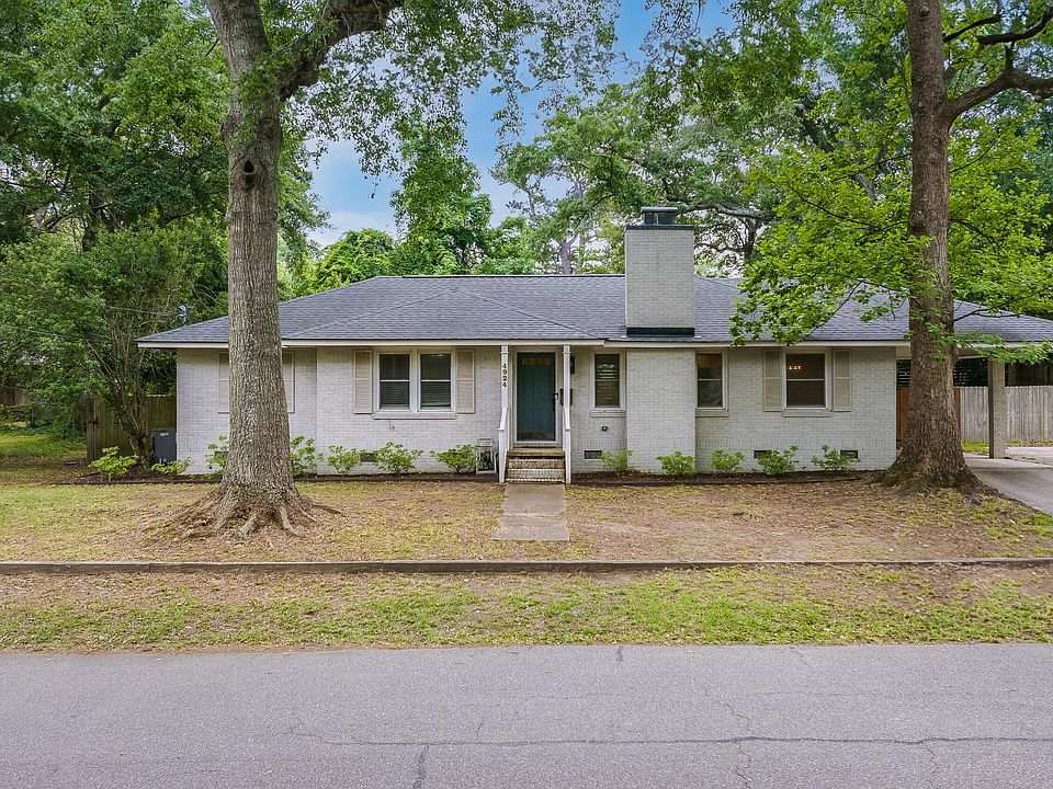 1st image of 4924 France Avenue