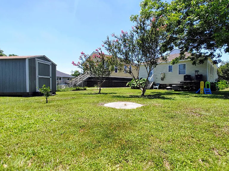 5765 Cameron Blvd — Photo 10