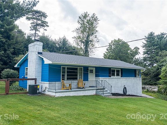 2nd image of 33 Pinehurst Rd #34