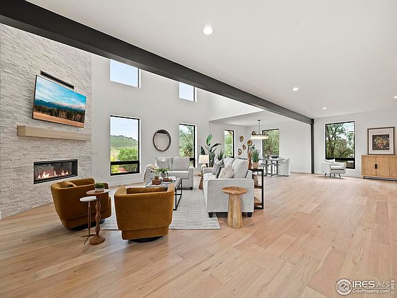 2nd image of 6013 Hillside Dr
