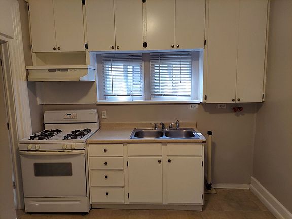 5th image of 520 N Dexter St #520