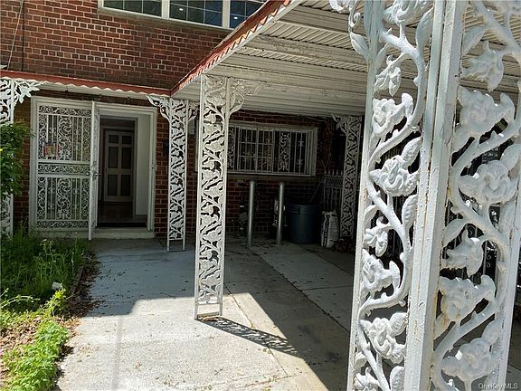 5th image of 4181 Murdock Ave
