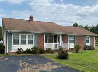 2445 Ridge Rd, Callao, VA 22435