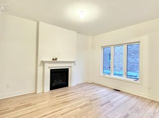 643 Fleetwood Dr #1, Oshawa, ON L1K1A6