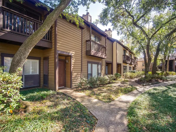 11711 Memorial Dr APT 621, Houston, TX 77024