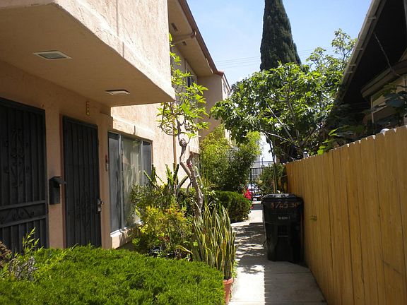 3rd image of 3745 31st St APT 4