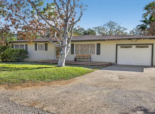 1508 E St, Floresville, TX 78114