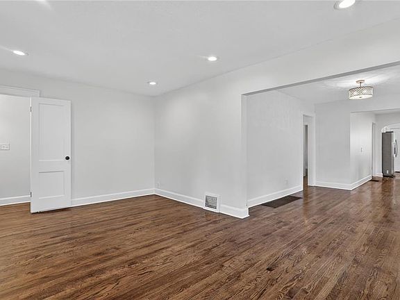 5th image of 5831 Tracy Ave