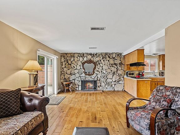 5th image of 443 N Barston Ave