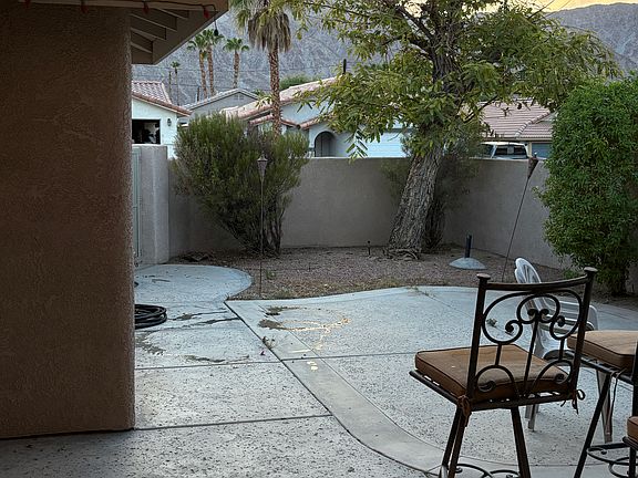 4th image of 53380 Avenida Villa