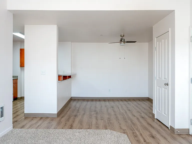 Center Pointe | Living Area