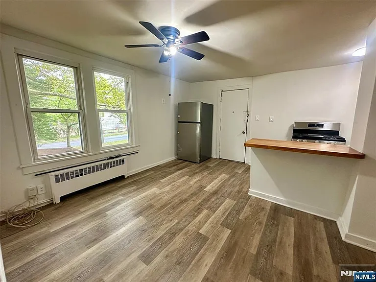 390 Orange Rd — Photo 8