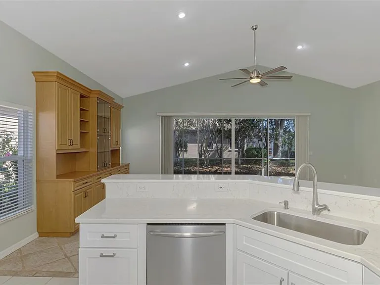 5271 Highbury Cir — Photo 24