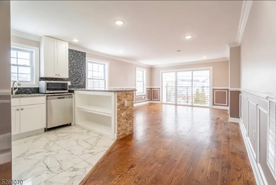 3 bed, $2,600 — Photo 4
