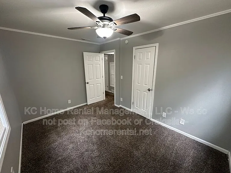 8025 Park Ave — Photo 15