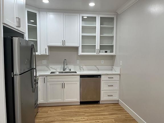 5th image of 6318 Ventura St
