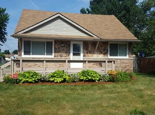 24261 Hayes Rd, Eastpointe, MI 48021