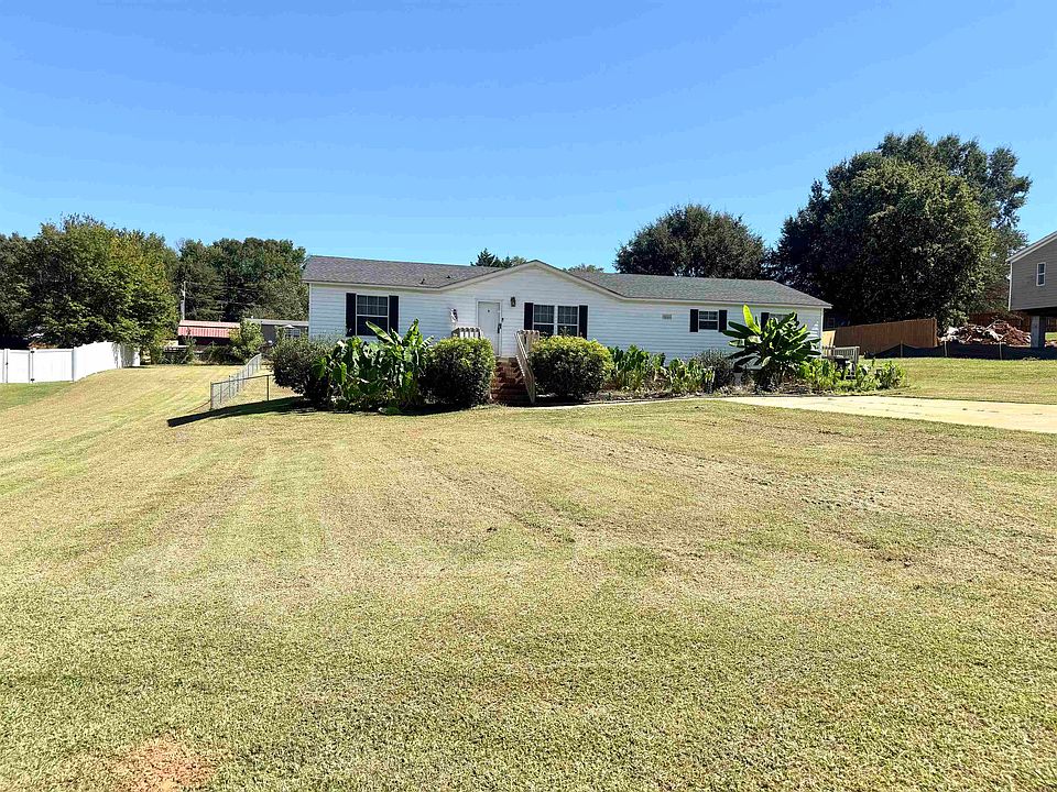 1st image of 620 Courtland Way