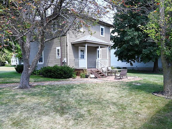 5th image of 202 E Main St