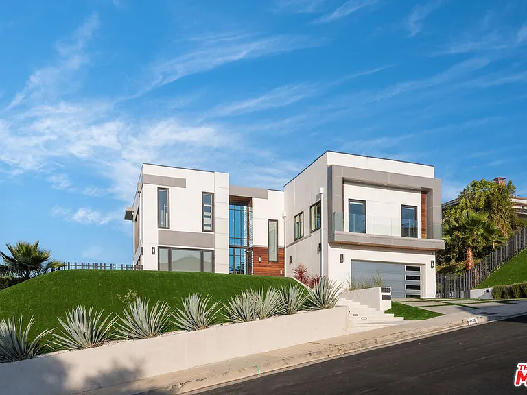 4338 Gayle Dr — Photo 13